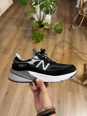 NB 990 V6 Black