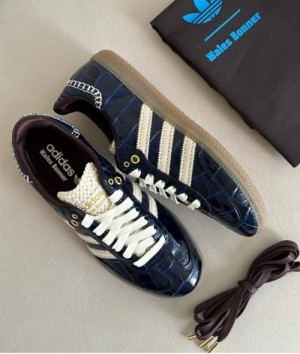  Samba X Wales Collegiate Navy