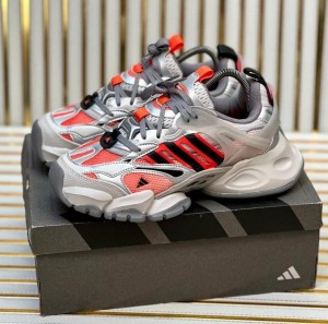 A_didas Vento XLG Runner Deluxe Silver Orange