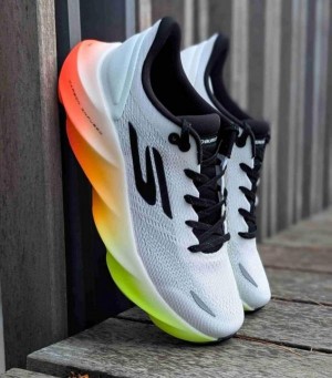 S_KECHERS SKX AERO BURST BLACK