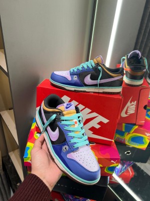 SB DUNK DRAGON BALL Z FUTURE TRUNKS