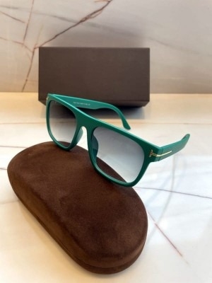 Green Frame Transparent Sunglass For Men And Women with brand logo - Latiwalaa shopping