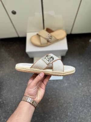 Dolcce and Gabbanaa criss Cross Logo