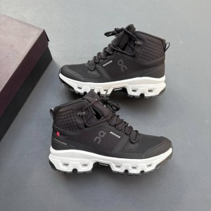 On_Running Cloudrock Mid Waterproof Black White