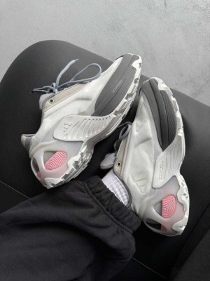 Adi_das edge runner whitegrey