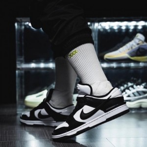  dunk low twist panda women