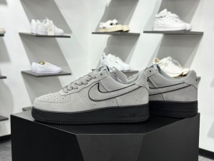 N_IKE AIR FORCE SUEDE BLACK GREY FOR MEN