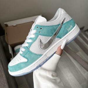 N_IKE SB DUNK LOW APRIL SKATEBOARD FIX