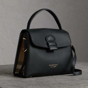 BURBERRY PURSE 