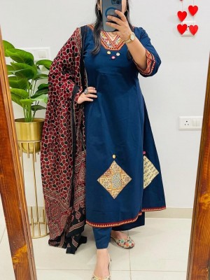 Elegant Rayon Slub Top-Bottom & Muslin Dupatta Set for Women  Appliq Work  Size M-2XL  Festive & Casual Wear Rama