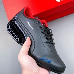 Pum_a amg petronas black