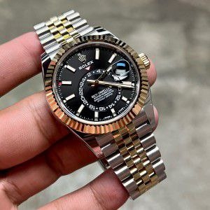 -ROLEX OYSTER PERPETUAL SKY DWELLER