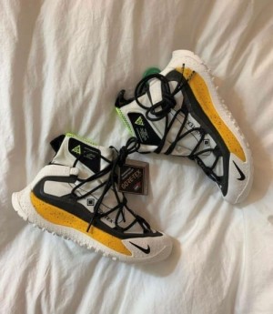 Ni_ke acg air terra  antarktik yellow