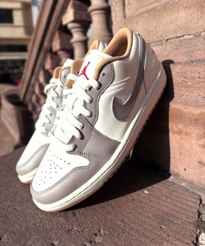 N_ikee Air Jordan Retro 1 Low Silver College Grey Hemp