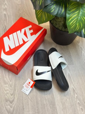 Ni_ke victori one premium flip-flops