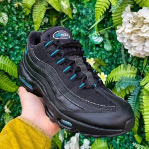 E airmax 95 black laser blue