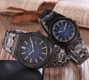 Couple Watch