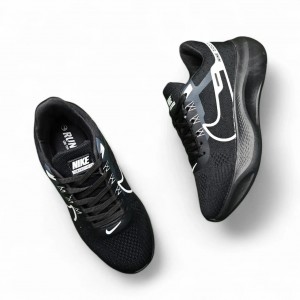 Zoom 9 Full Black