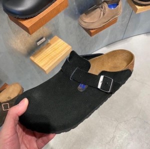 BIRKENSTOCK BOSTON BLACK