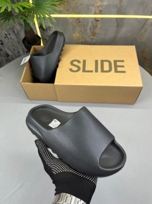 UA . yeezy slides onyx quality with og box