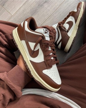 NIK E SB dunk low cacao wow