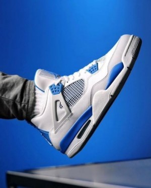 Air Jordan Retro 4 Military Blue