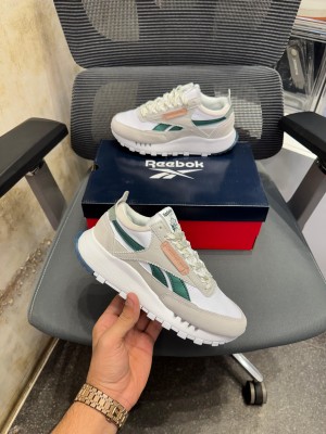 REEBOK CLASSIC LEATHER LEGACY SAND STONE HARMONY GREEN 
