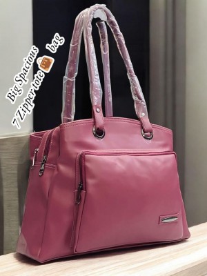 BIG SPACIOUS TOTE BAG